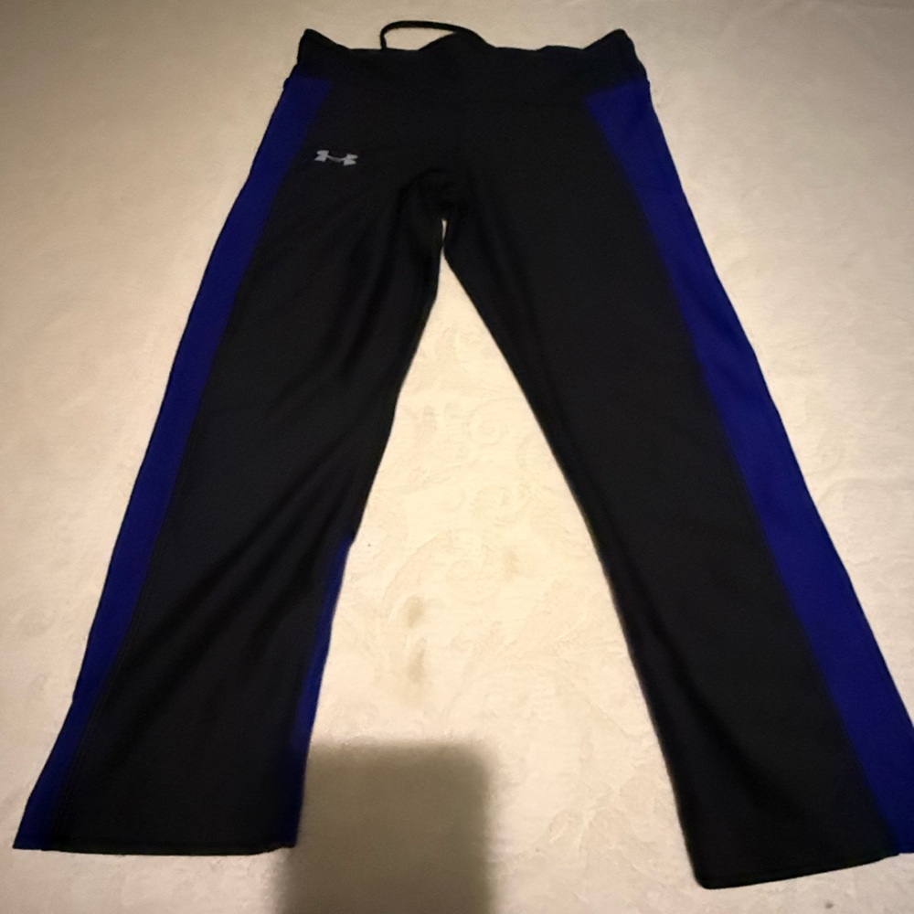 Under Armour Women's Black and Blue Capris